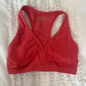 Beyond Yoga- SpaceDye Lift Your Spirits Bra
Color- Coral Glow Heather